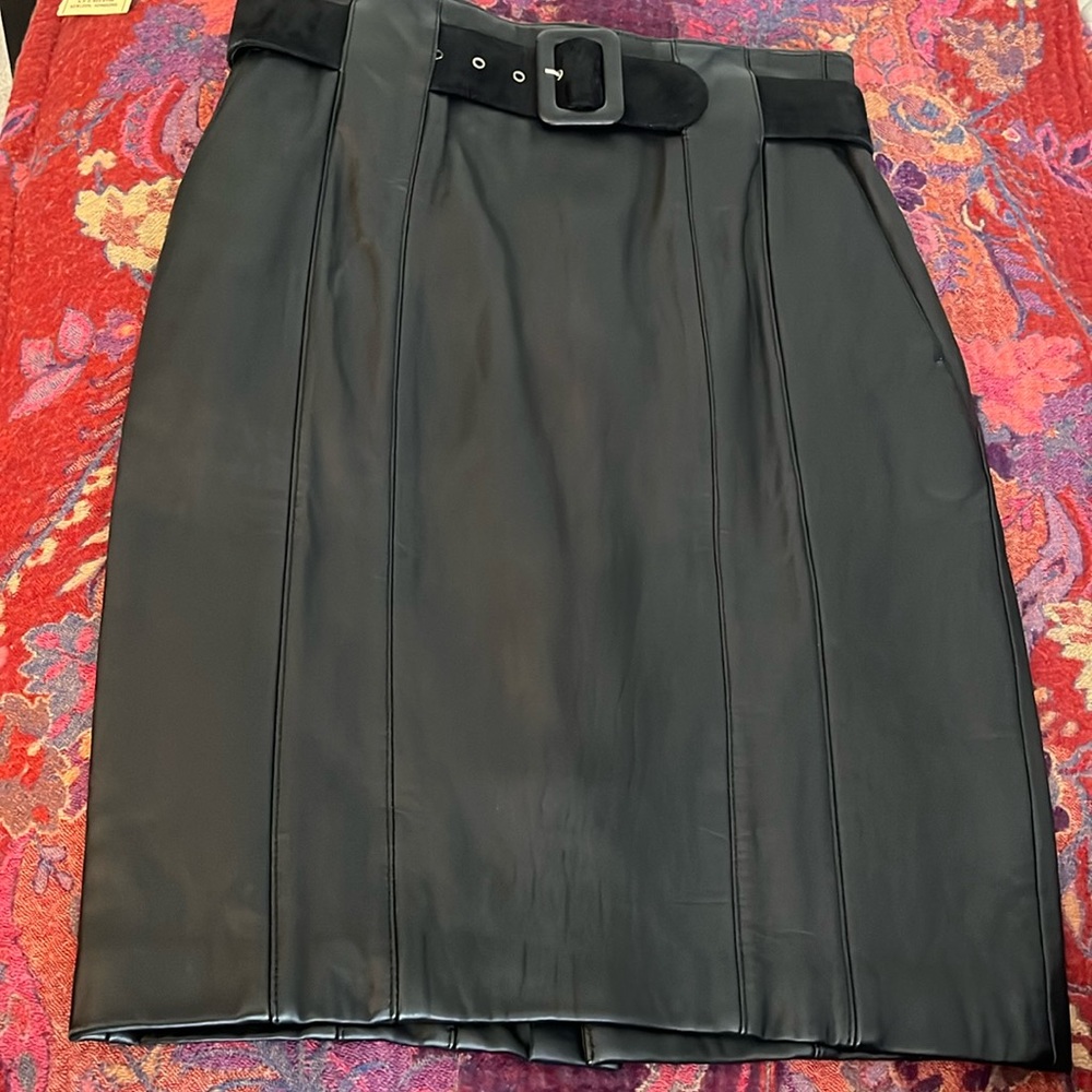 Vintage 90s Leather pencil skirt.